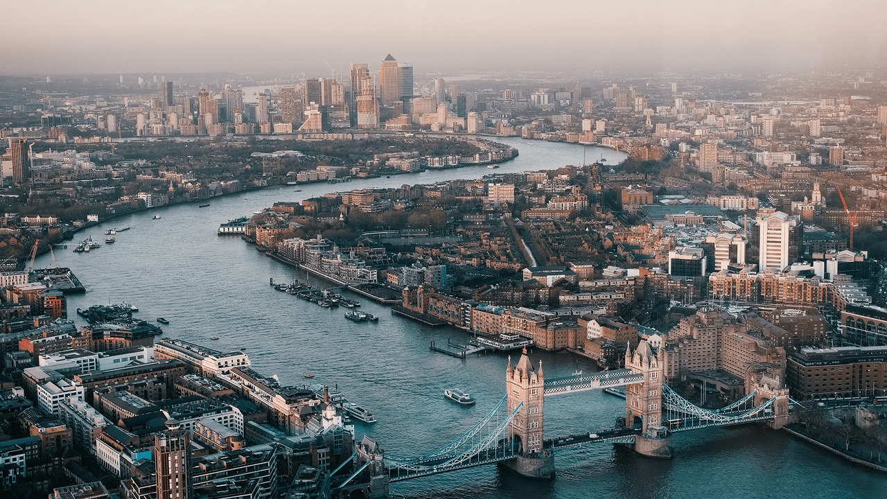 London, England by @bendavisual on Unsplash